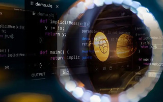 肇东 api php源码,下载的php源码怎么运行呢？